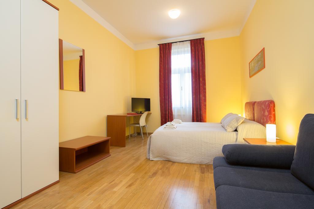 City Lounge Hotel Praga Habitación foto