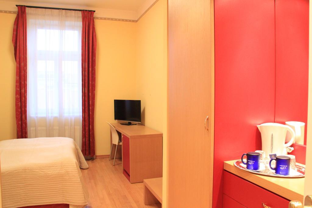 City Lounge Hotel Praga Habitación foto
