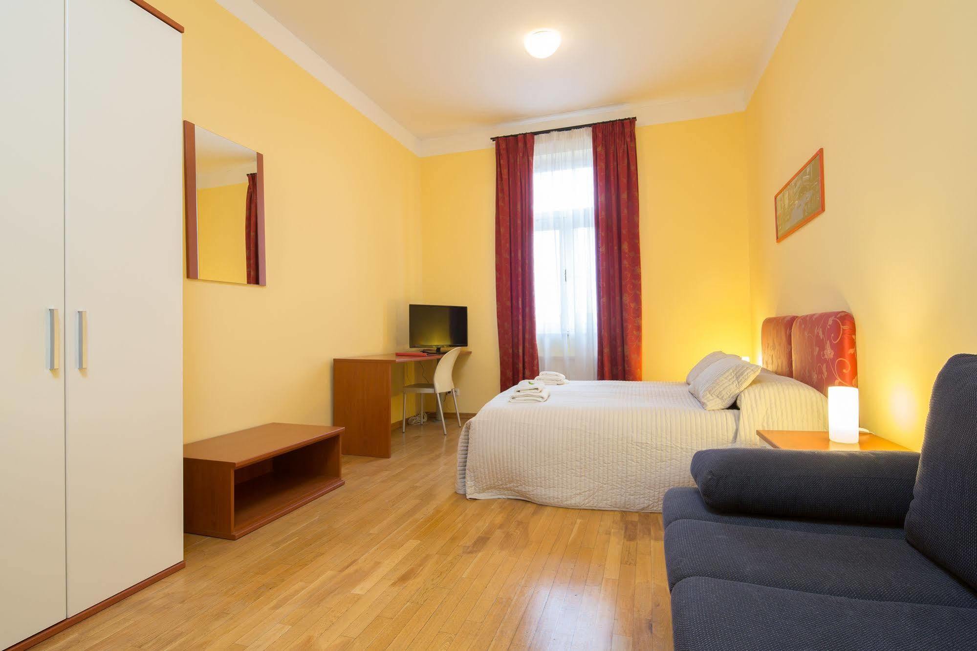 City Lounge Hotel Praga Exterior foto